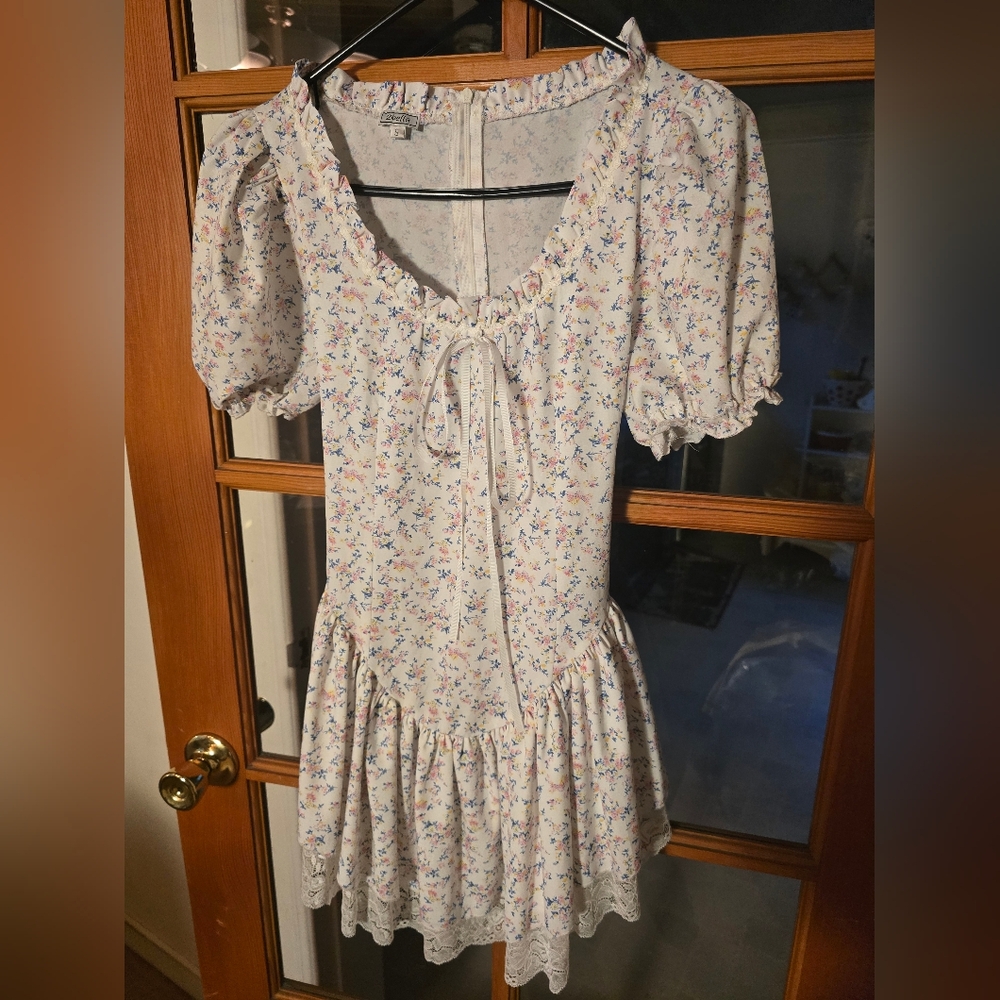 2bella Floral Puff Sleeve Mini Dress Small